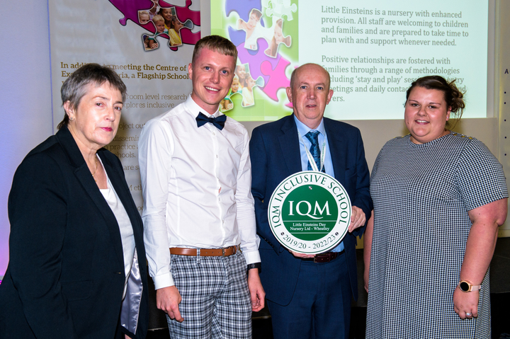 iqm-inclusive-school-award-plaque