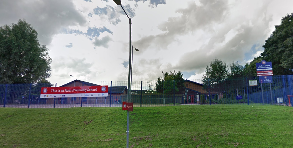 Image of the front of Oxford Grove Primary School